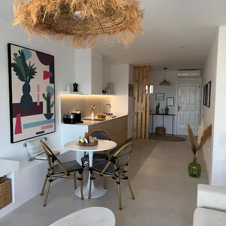 El Oasis De Nali - Playa Grande * Puerto del Carmen (Lanzarote)